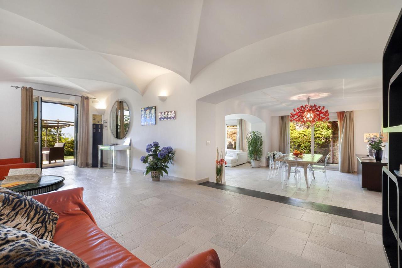 Amore Rentals - Residence Bosco SantʼAgata sui Due Golfi Buitenkant foto